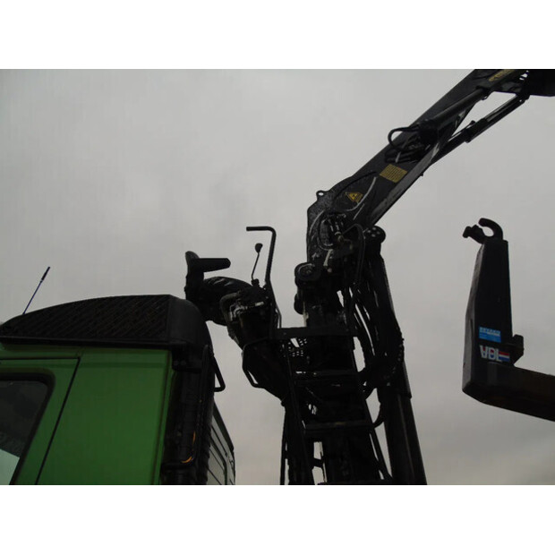 2018 فولفو FMX 500-44793923