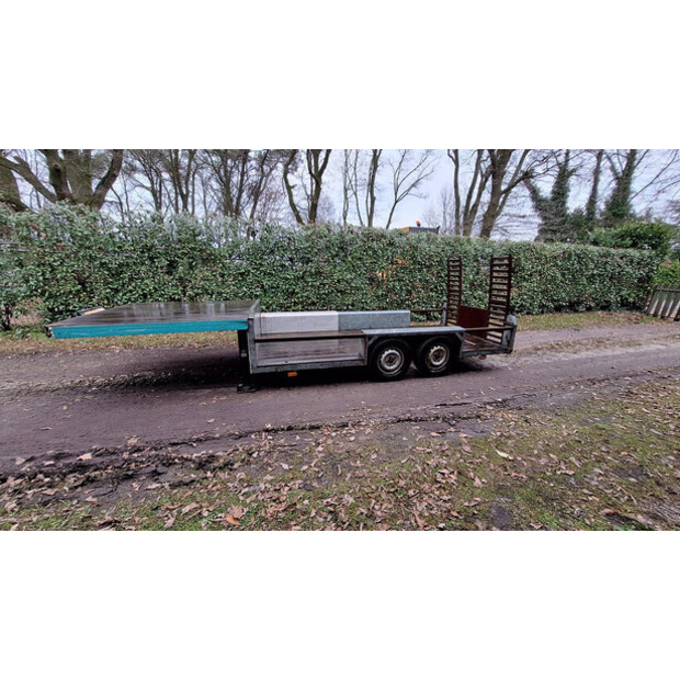 2004 VELDHUIZEN P 33-4-44793927