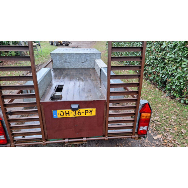 2004 VELDHUIZEN P 33-4-44793932