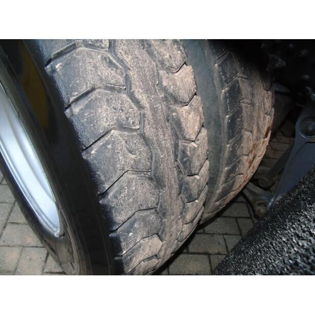 2018 فولفو FMX 500-44793971