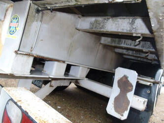 2005-lag-3-axles-44794183