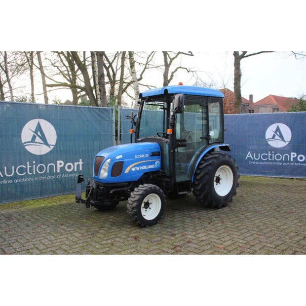 2017 New Holland Boomer 35-44794186