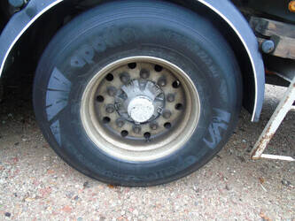 2005-lag-3-axles-44794216