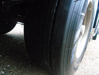 2005-lag-3-axles-44794222