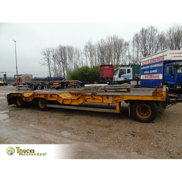 2002 جي إس 3 AXLES-44794353