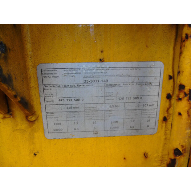 2002 جي إس 3 AXLES-44794365