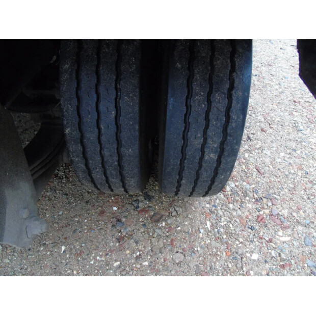 2002 جي إس 3 AXLES-44794368