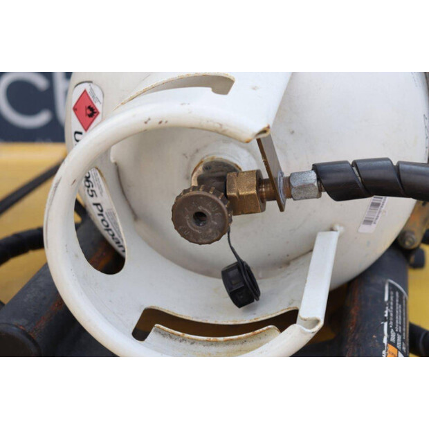 2011 يال GLP25VX F2170-44794507