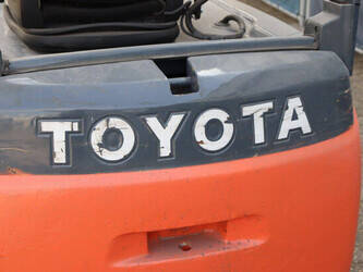 2012-toyota-8fbet16-1402346-44794536