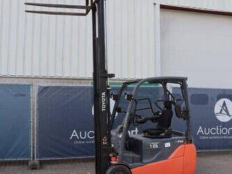 2012-toyota-8fbet16-1402346-44794545