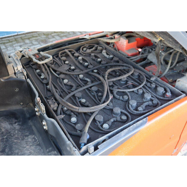 2018 ليندي E16P-02-44794915