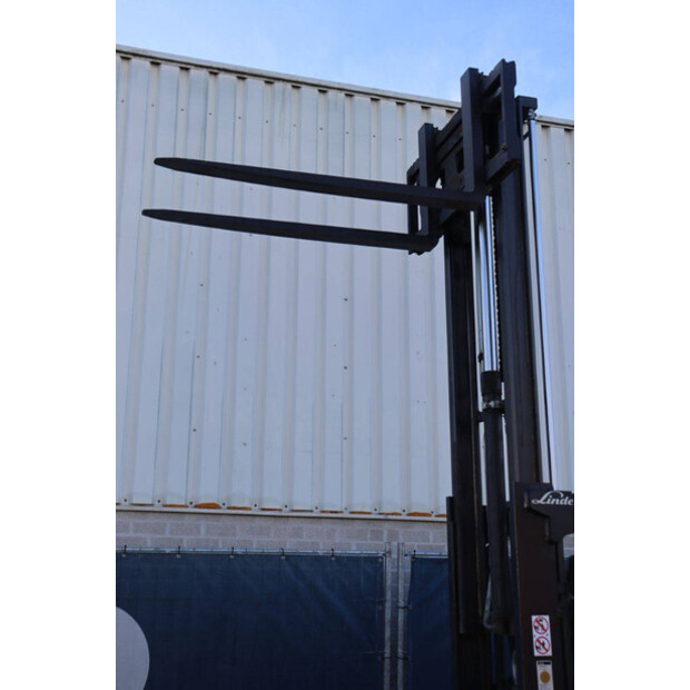 2018 ليندي E16P-02-44794919