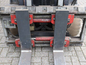 2015-linde-e30hl-01-600-1402359-44794932