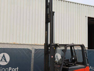 2015-linde-e30hl-01-600-1402359-44794952