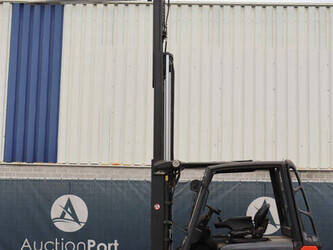 2015-linde-e30hl-01-600-1402359-44794953