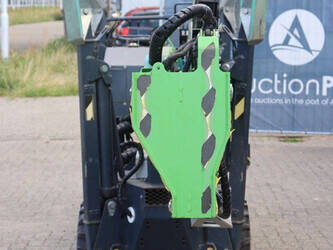 2017-leguan-leguan-125-m1-1402367-44795182