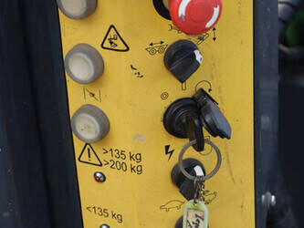 2017-leguan-leguan-125-m1-1402367-44795188