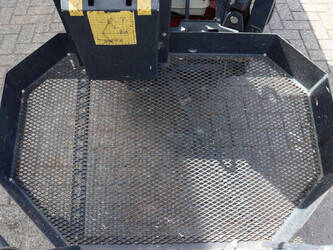 2017-leguan-leguan-125-m1-1402367-44795190