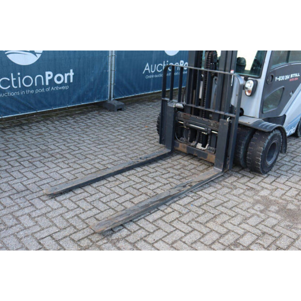 2013 Still RX70-35H-44795247