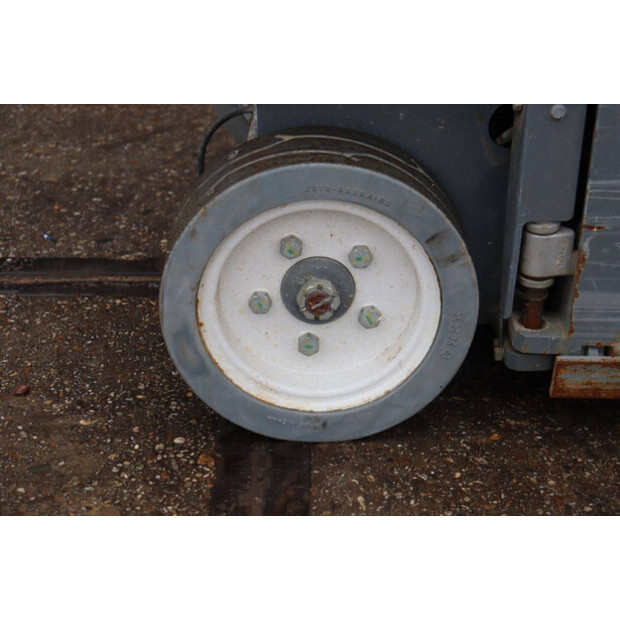 2016 SkyJack SJ 3219-44795364