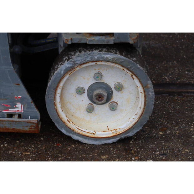 2016 SkyJack SJ 3219-44795365