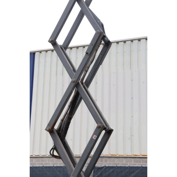 2017 هولوت COMPACT 12DX-44795440