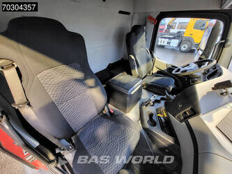 2014-mercedes-benz-antos-2632-1402388-44795767