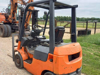 toyota-02-7fd14-44795851