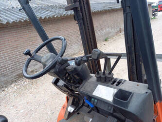 toyota-02-7fd14-44795854