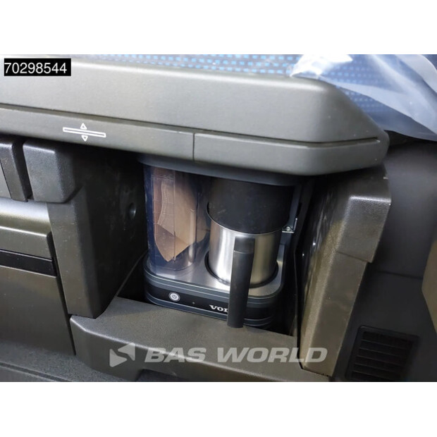 2025 فولفو FH500-44796020