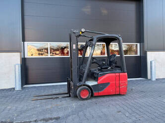 Image de CHARIOTS ÉLÉVATEURS 2016 Linde E16C-02