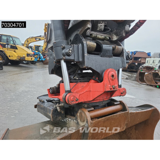 2018 هيتاشى ZX300LC-6-44796127