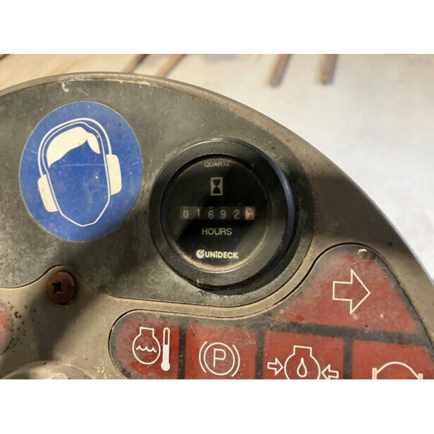 2010 لسكي SFH240F-44796128