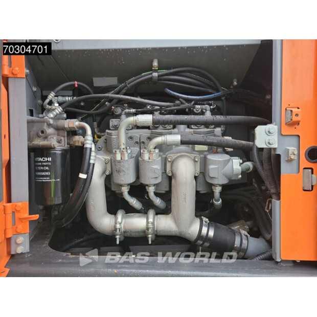 2018 هيتاشى ZX300LC-6-44796159