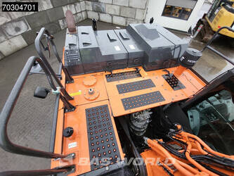 2018-hitachi-zx300lc-6-1402405-44796161