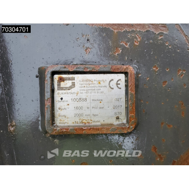 2018 هيتاشى ZX300LC-6-44796177