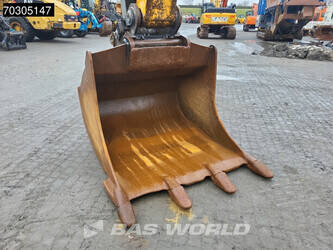 2015-liebherr-r936nlc-44796429