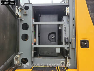 2015-liebherr-r936nlc-44796437