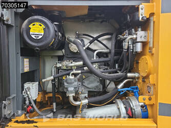 2015-liebherr-r936nlc-44796439