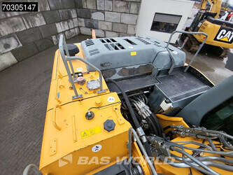 2015-liebherr-r936nlc-44796440