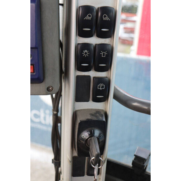 2007 Volvo L90F-44796785