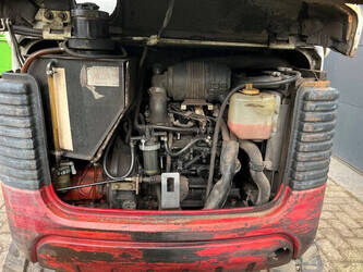 2001-takeuchi-tb016-44797101