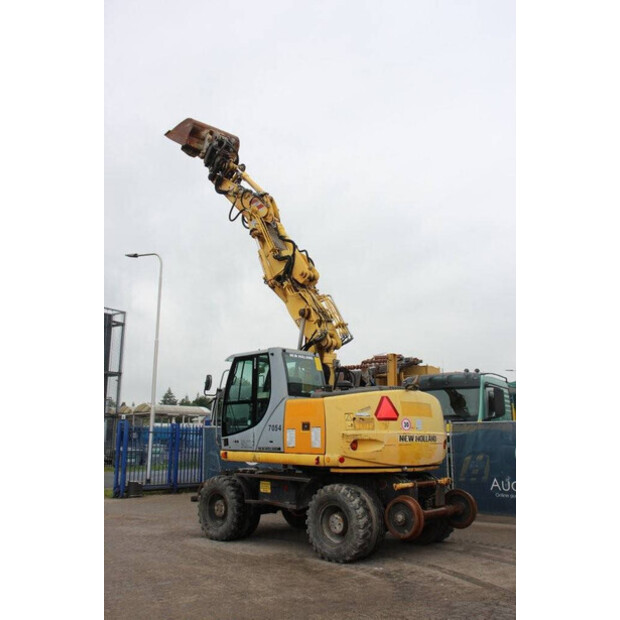 2008 New Holland MH5 Plus-44797177