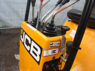 2018-jcb-8008-cts-1402449-44797406