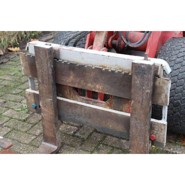 2004 فوكس F853H-44797452