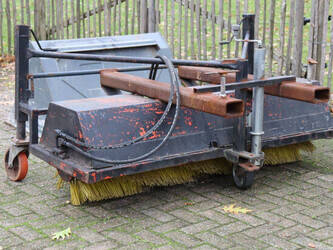 2004-fuchs-f853h-1402452-44797478