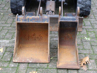 2021-bobcat-e17-1402453-44797540