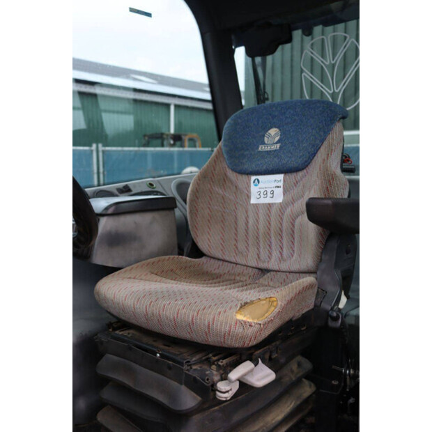 2011 نيو هولاند LM5060-44797726