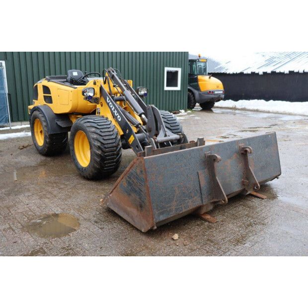 2019 Volvo L25H-44797838