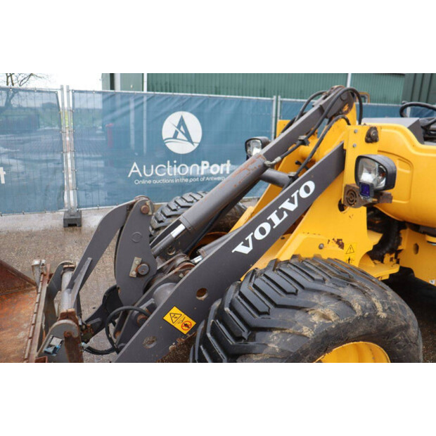 2019 Volvo L25H-44797846